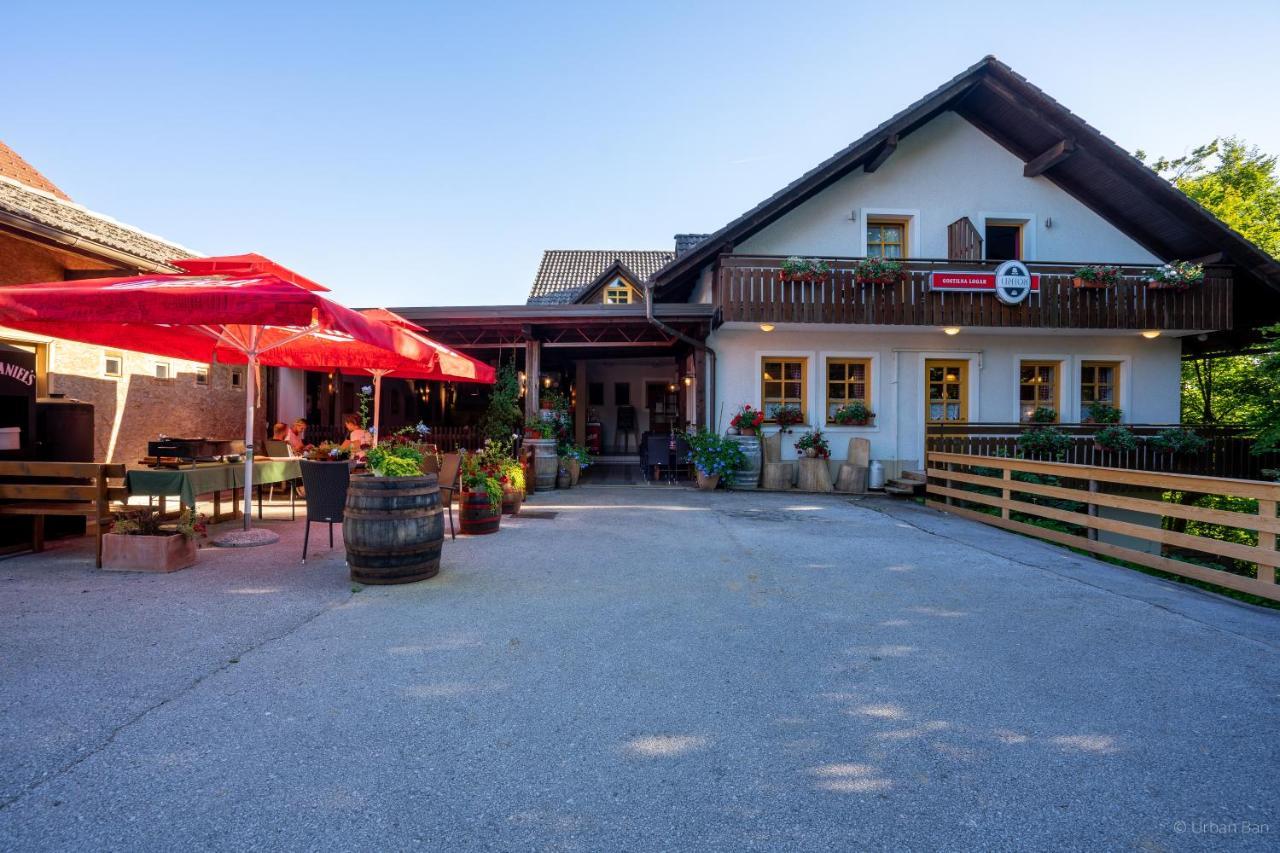 Hotel Gostilna Logar Hotemaze Exteriér fotografie