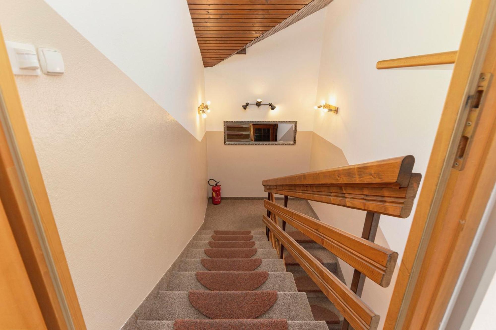 Hotel Gostilna Logar Hotemaze Exteriér fotografie