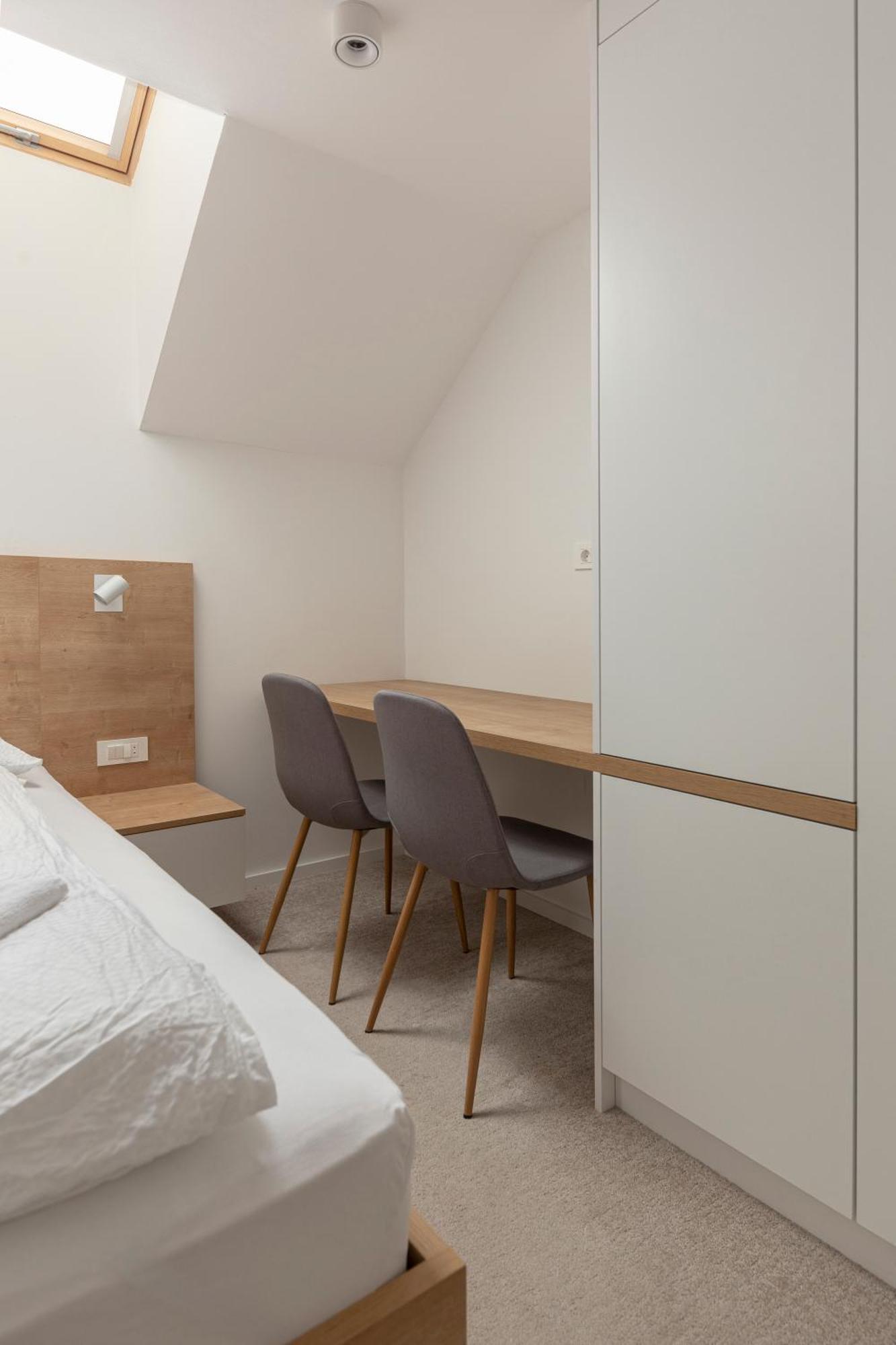 Hotel Gostilna Logar Hotemaze Exteriér fotografie